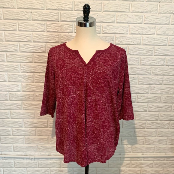 St. John’s Bay Raspberry Pink Tunic with White Spirograph Pattern - Picture 2 of 6